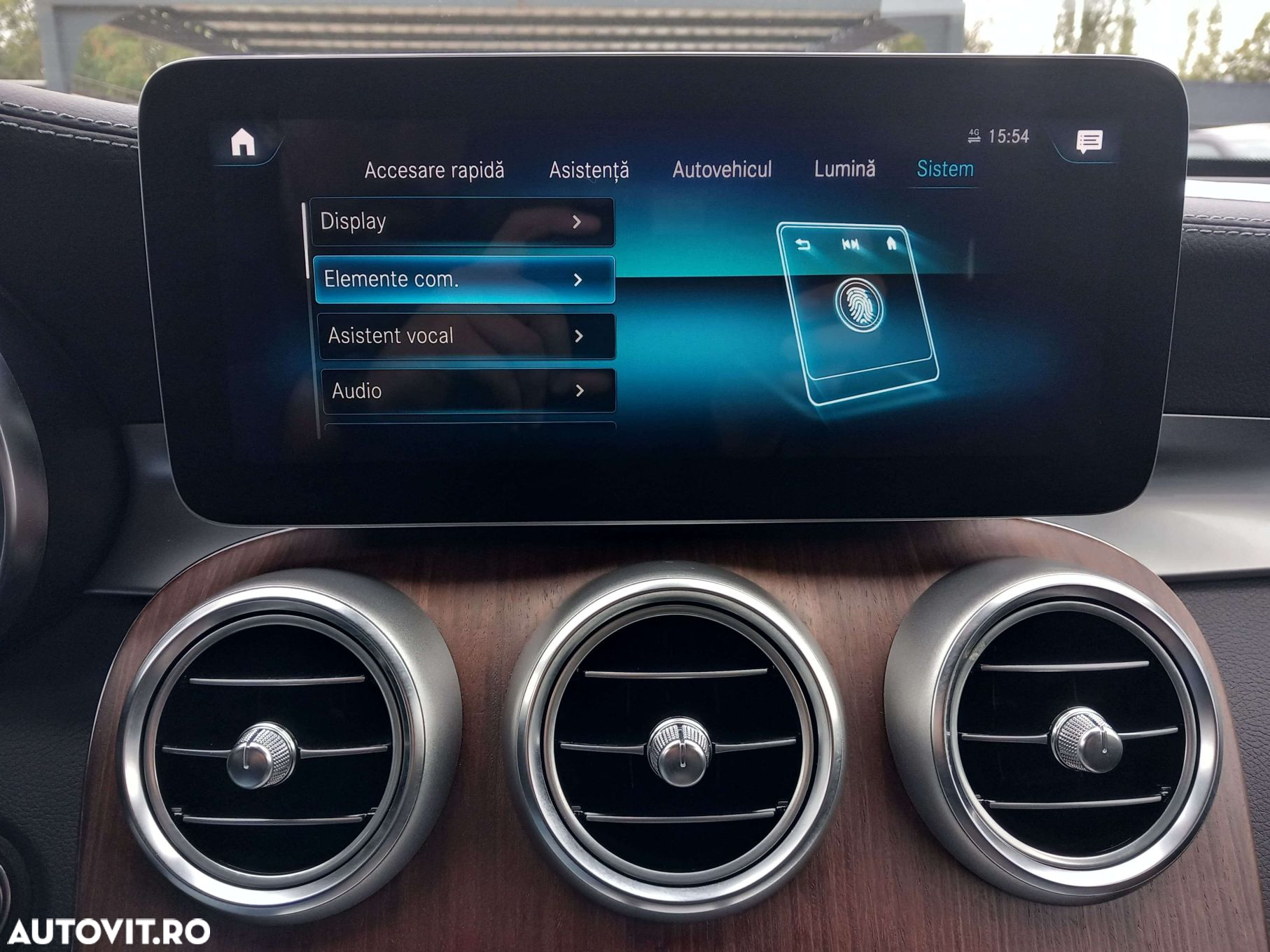 Mercedes-Benz GLC 300 d 4MATIC - 14