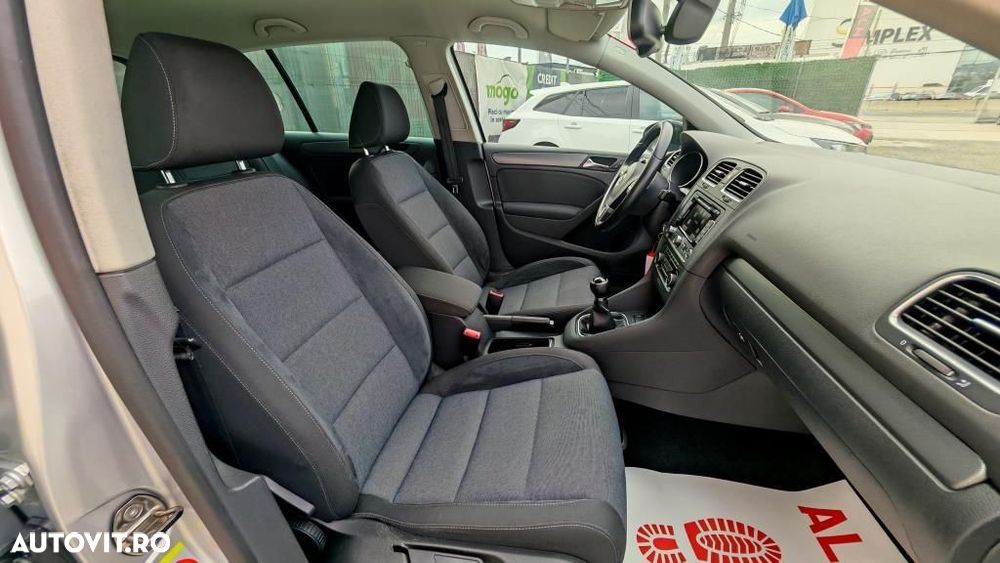 Volkswagen Golf - 12
