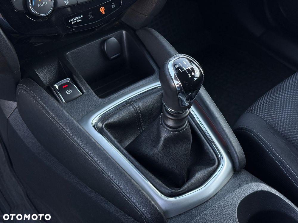 Nissan Qashqai - 16