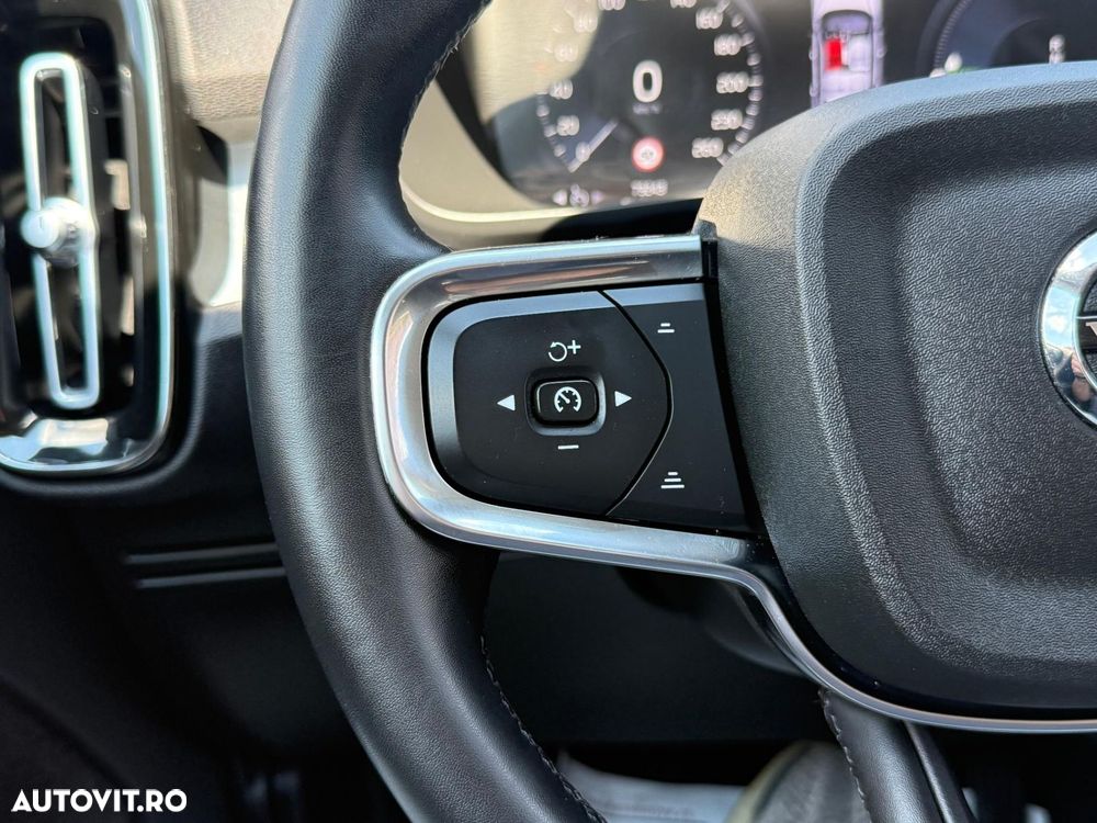 Volvo XC 40 - 19