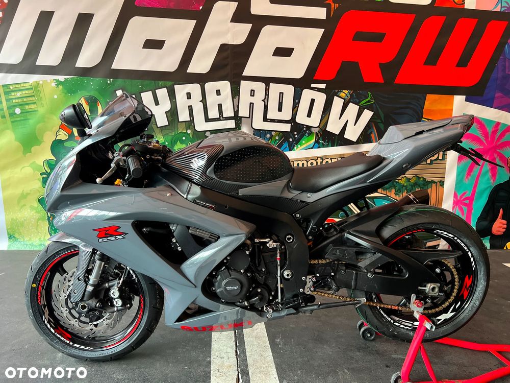 Suzuki GSX-R - 20