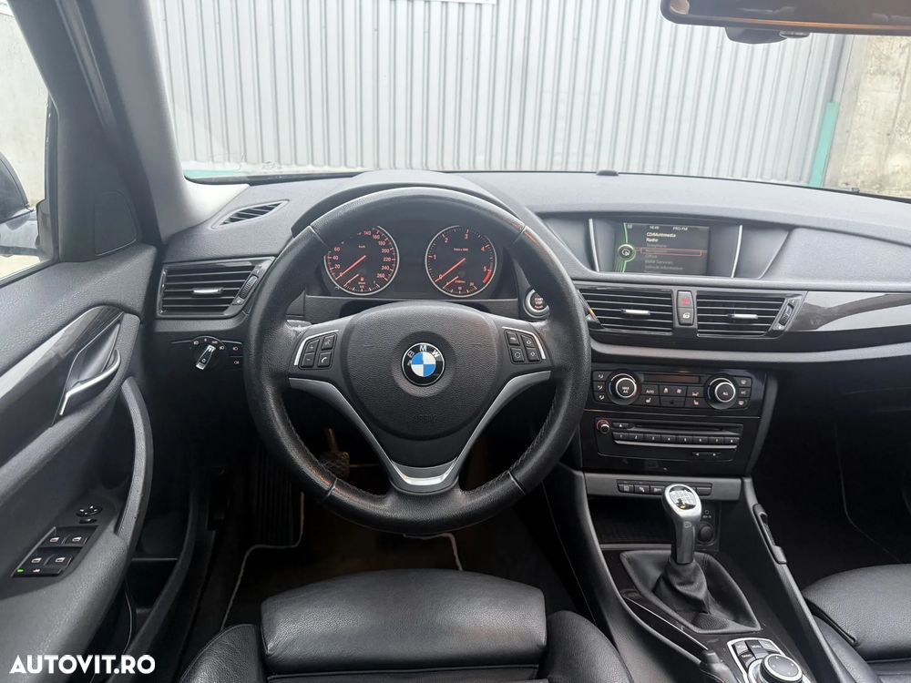 BMW X1 sDrive18d Sport Line - 14