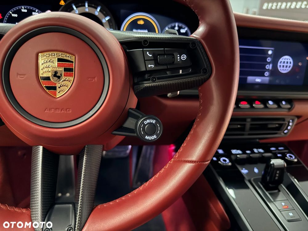 Porsche 911 - 28
