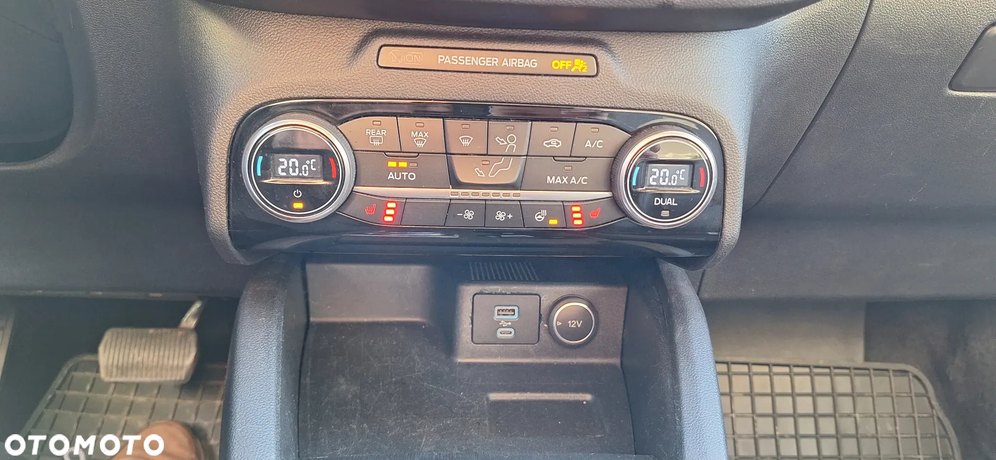 Ford Escape 2.0 EcoBoost AWD Titanium - 31
