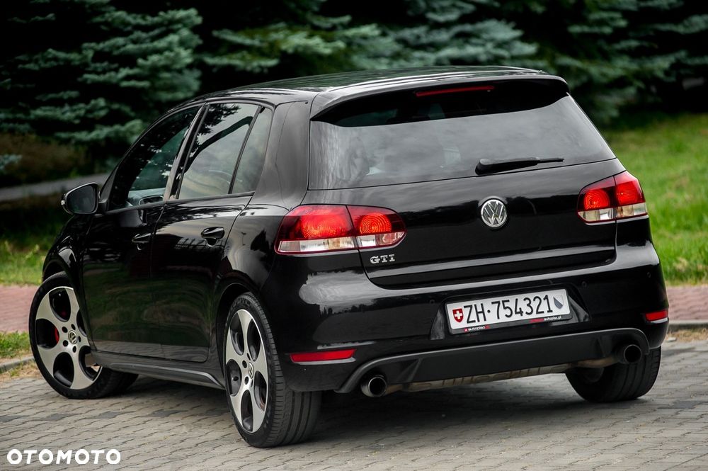 Volkswagen Golf 2.0 GTI - 17