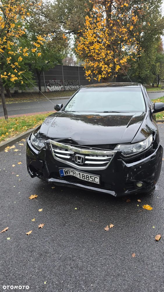 Honda Accord 2.0 Executive - 17