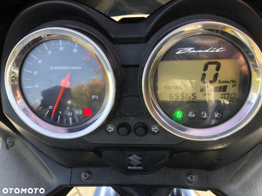 Suzuki Bandit - 11