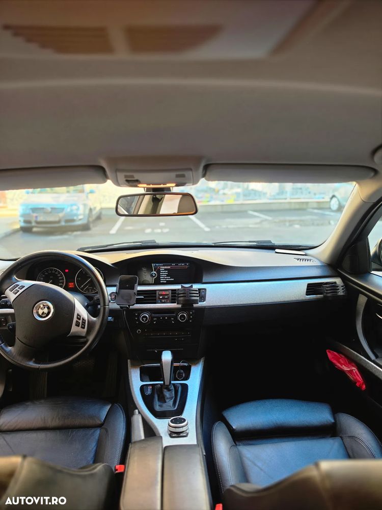 BMW Seria 3 320d DPF Aut. - 2