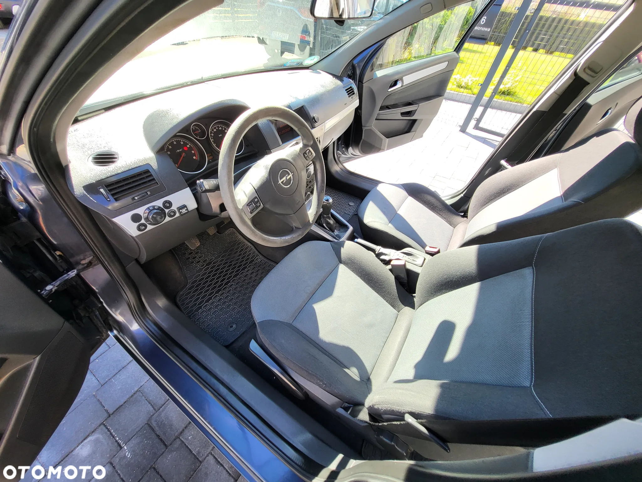 Opel Astra 1.6 Cosmo - 22