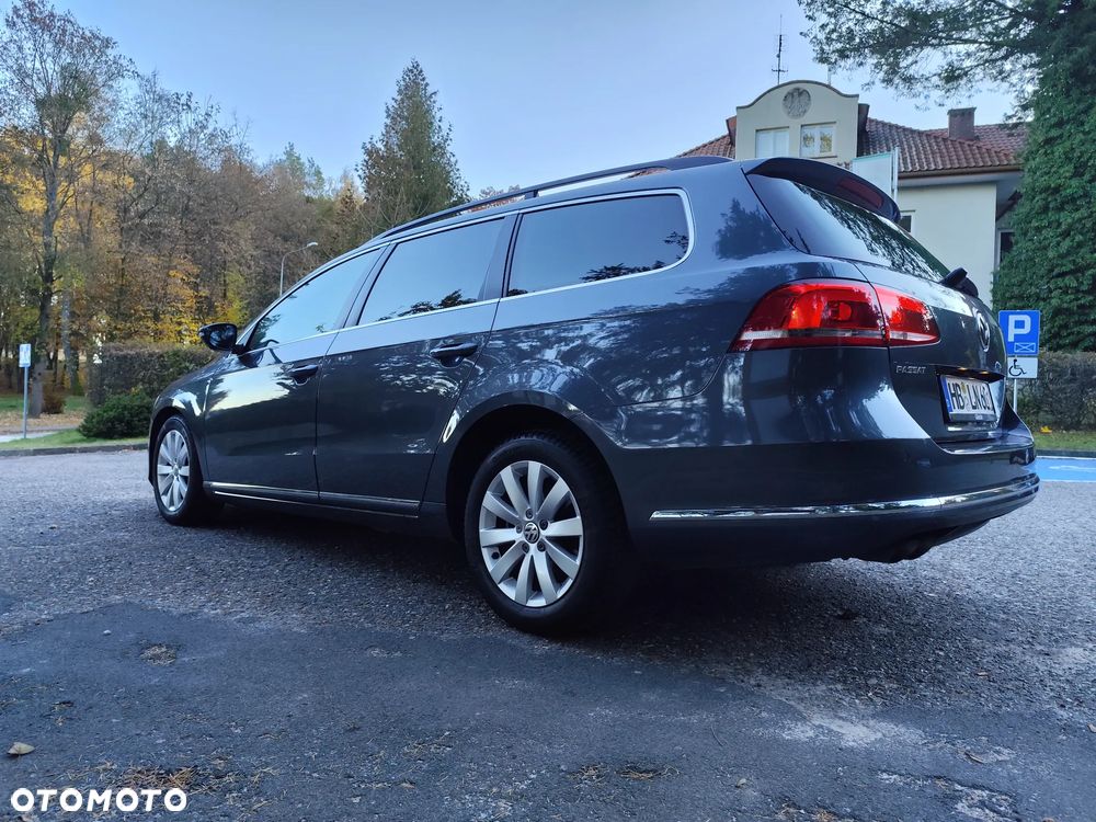 Volkswagen Passat 2.0 TDI Comfortline - 27