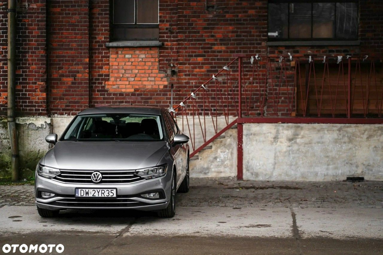 Volkswagen Passat - 26