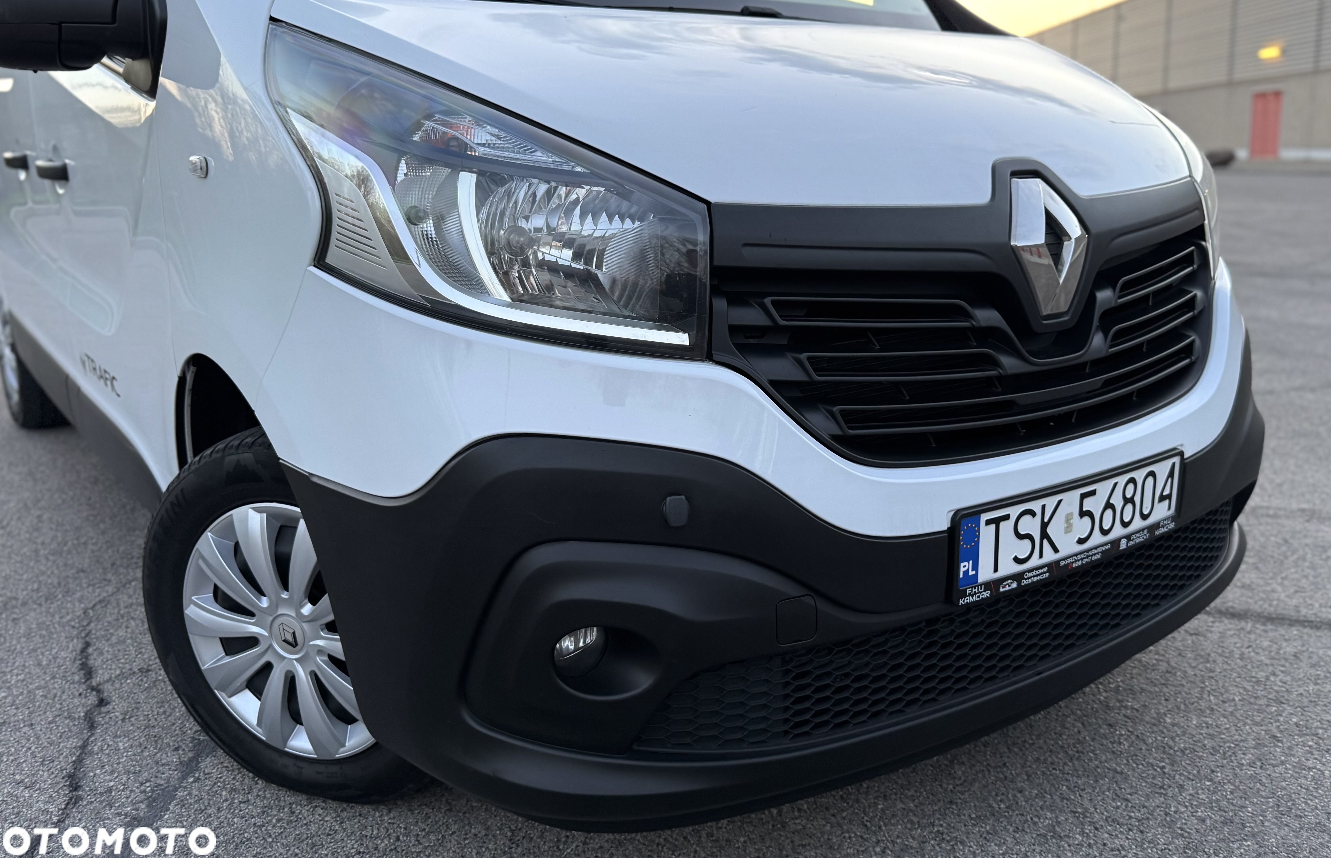 Renault TRAFIC III - 10