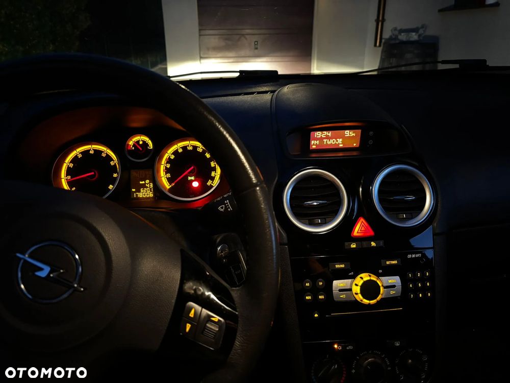 Opel Corsa - 10