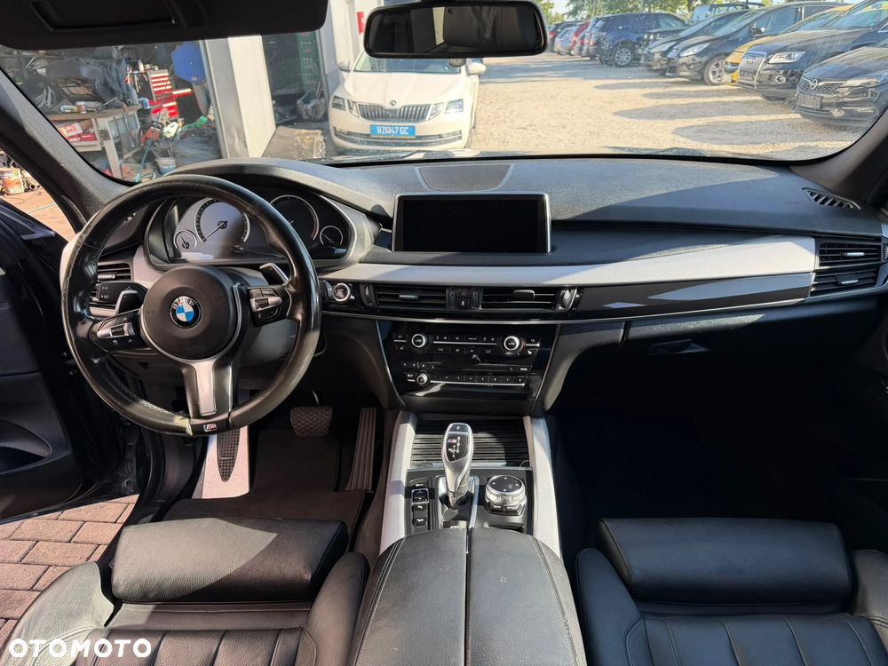 BMW X5 M M50d Sport-Aut - 12