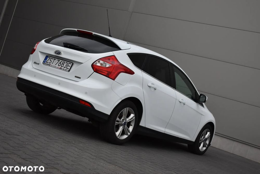Ford Focus - 25