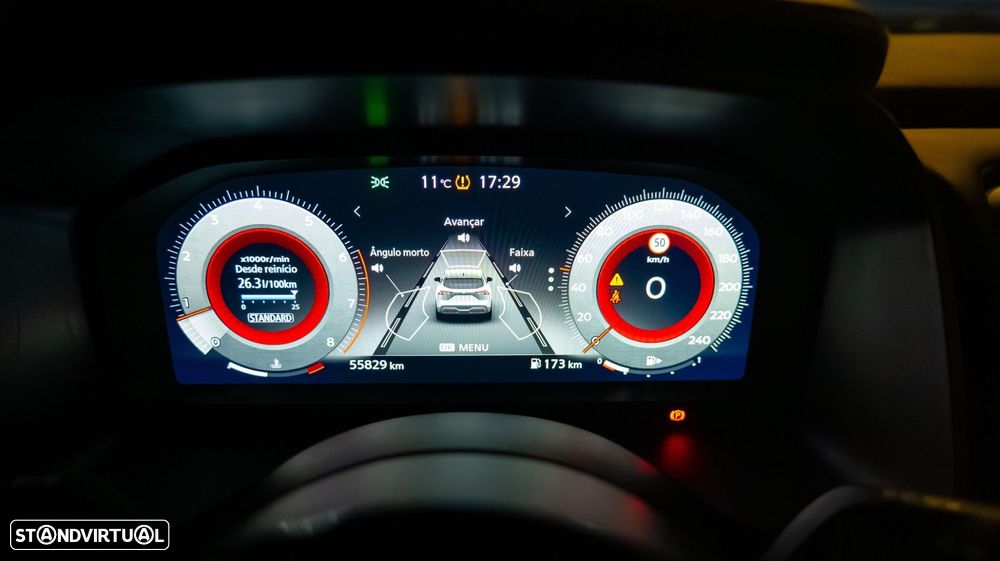 Nissan Qashqai 1.3 DIG-T Tekna SKY - 17