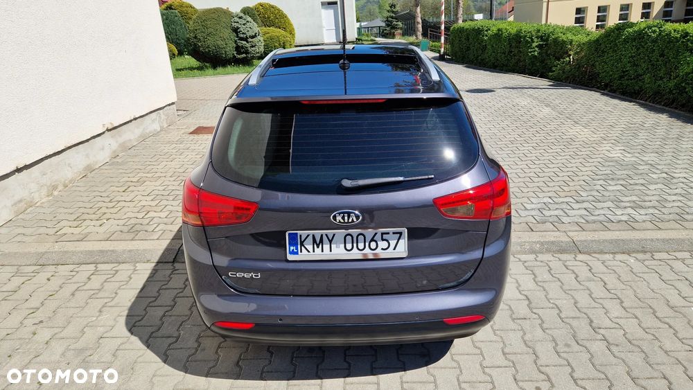 Kia Ceed 1.6 GDI XL DCT - 6