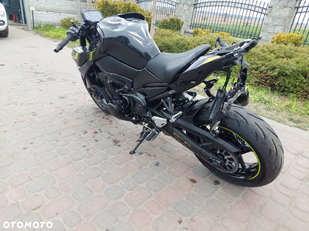 Kawasaki Z 900 - 3