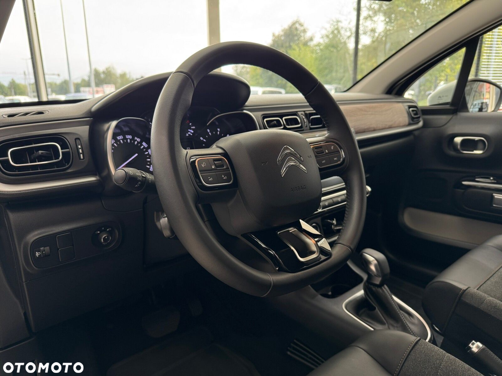 Citroën C3 1.2 PureTech Max EAT6 - 8