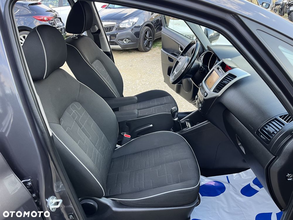 Kia Venga 1.6 CVVT Dream Team Edition - 16