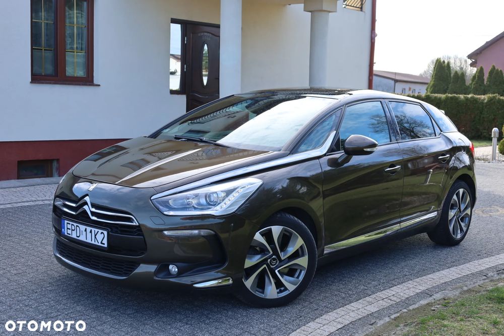 Citroën DS5 2.0 HDi SportChic - 1