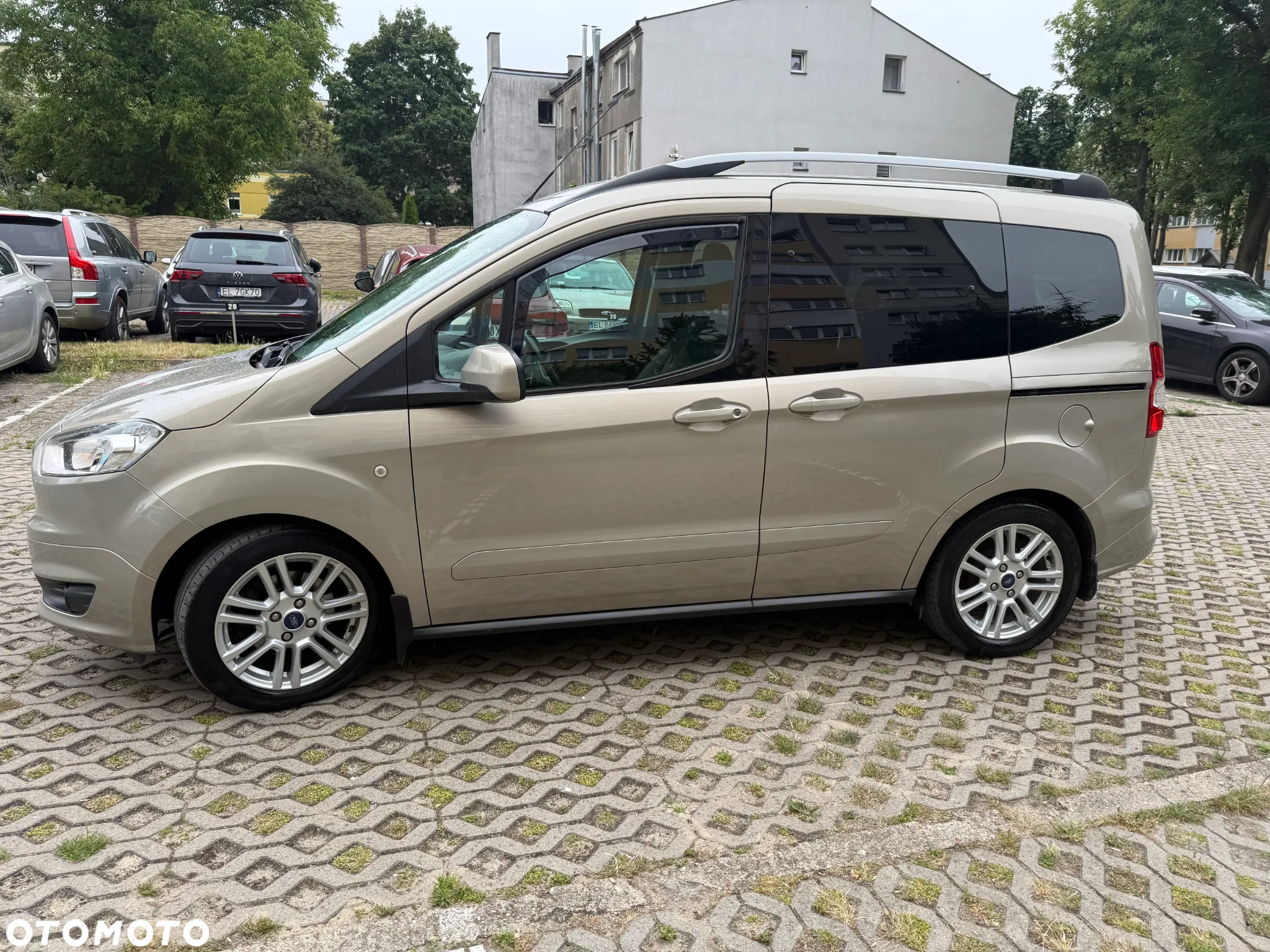 Ford Tourneo Courier 1.5 TDCi Titanium - 3