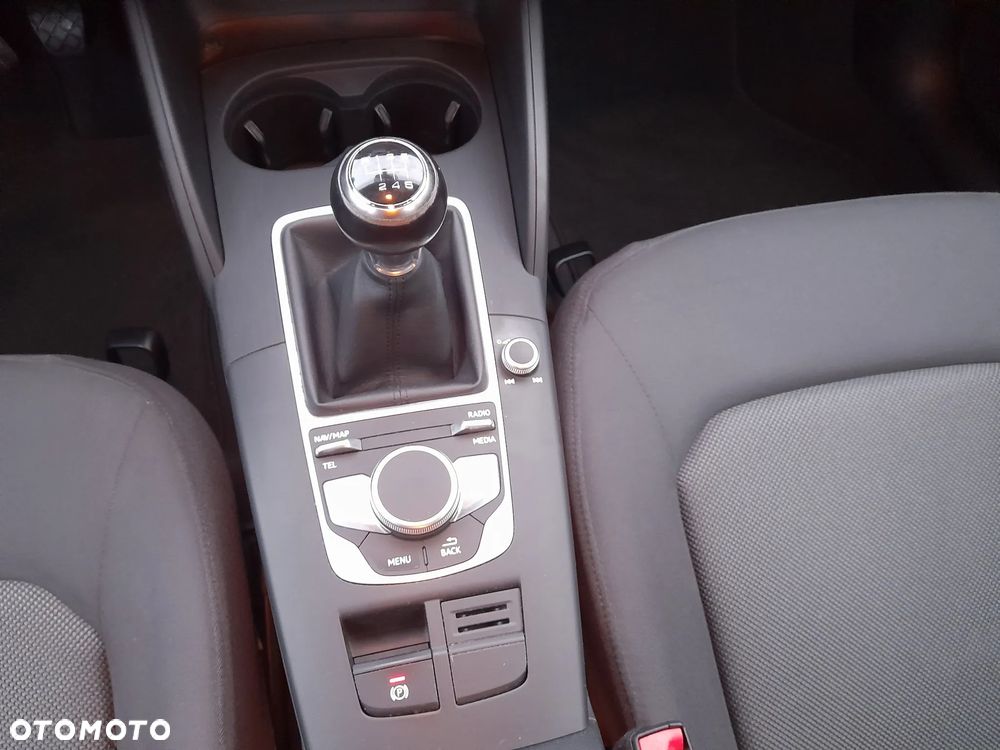 Audi A3 Sportback 1.6 TDI (clean diesel) Attraction - 14