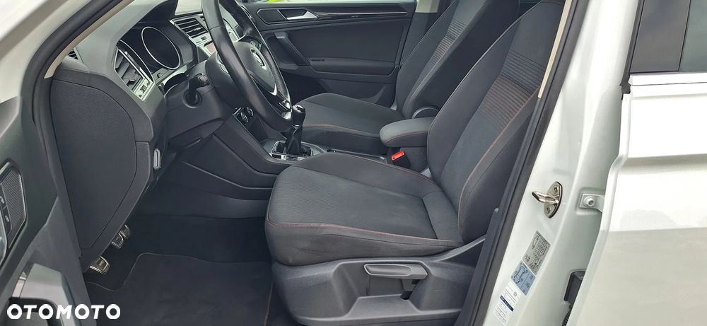 Volkswagen Tiguan - 13