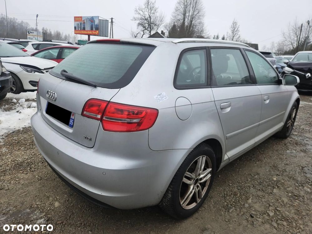 Audi A3 Sportback 2.0 TDI DPF Ambiente - 4