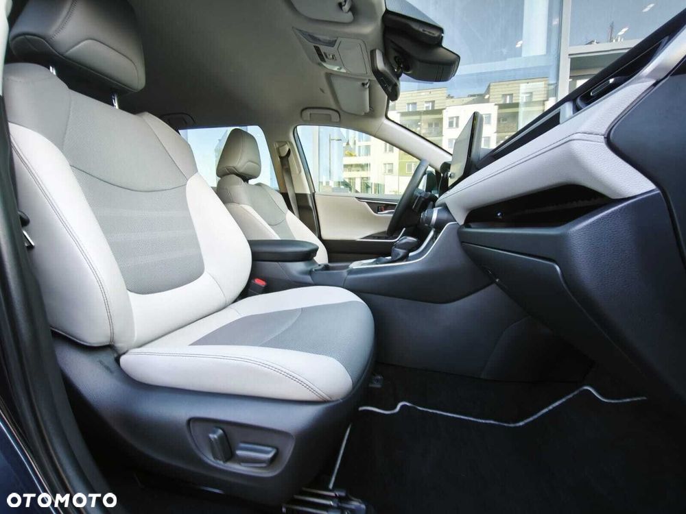 Toyota RAV4 - 18