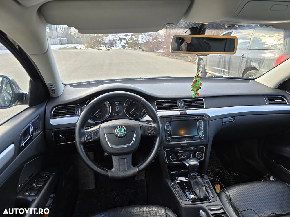 Skoda Superb Combi 2.0 TDI Elegance - 5