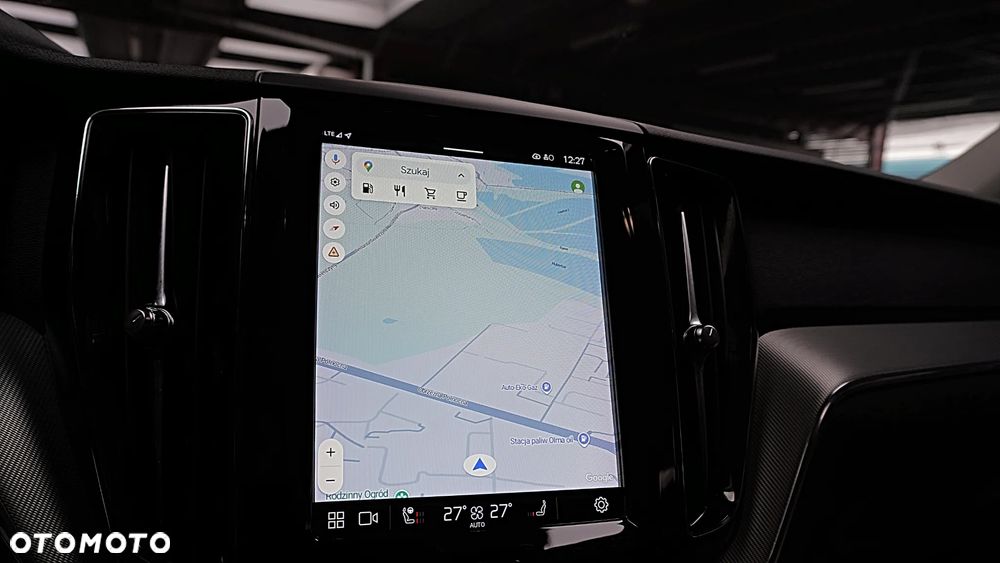 Volvo XC 60 B4 B Plus Dark - 21