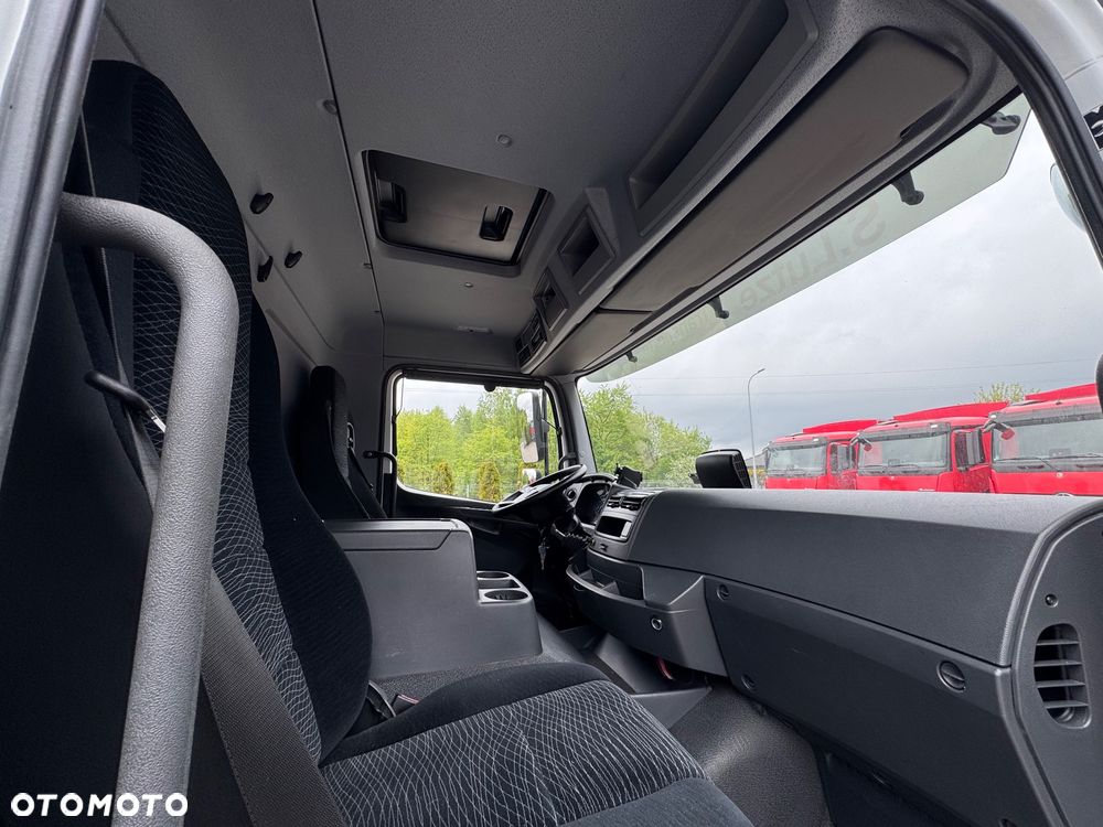 Mercedes-Benz ATEGO - 32
