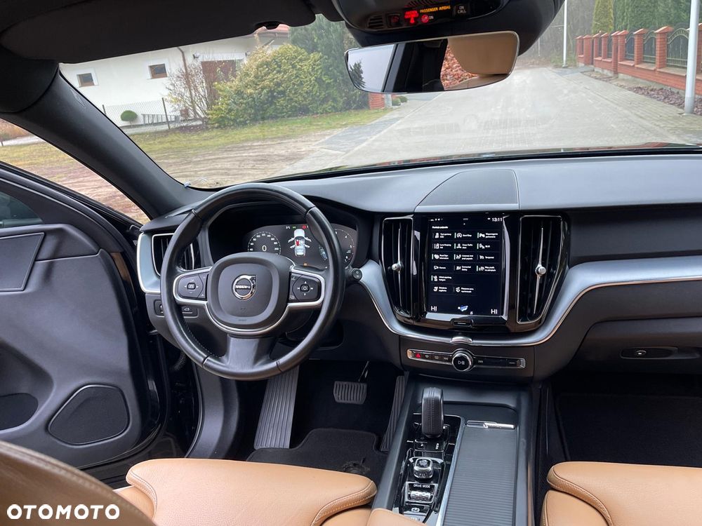 Volvo XC 60 B5 D AWD Geartronic Momentum Pro - 29