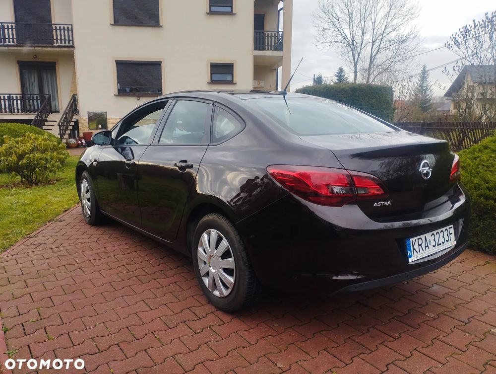 Opel Astra 1.6 Essentia EU6 - 3