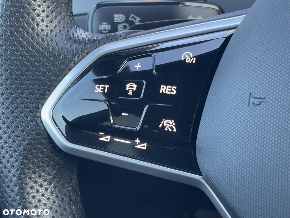 Volkswagen Arteon 2.0 TDI 4Motion R-Line DSG - 24