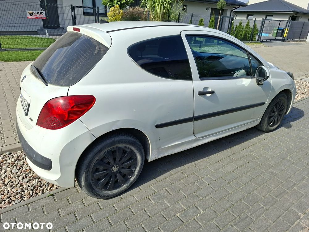 Peugeot 207 - 4