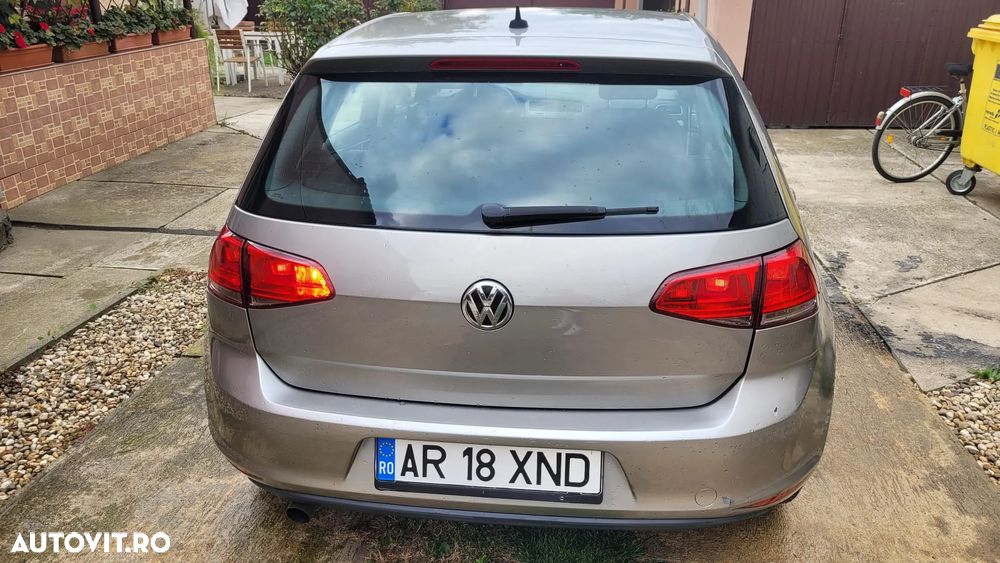 Volkswagen Golf 1.6 TDI DPF Trendline - 5