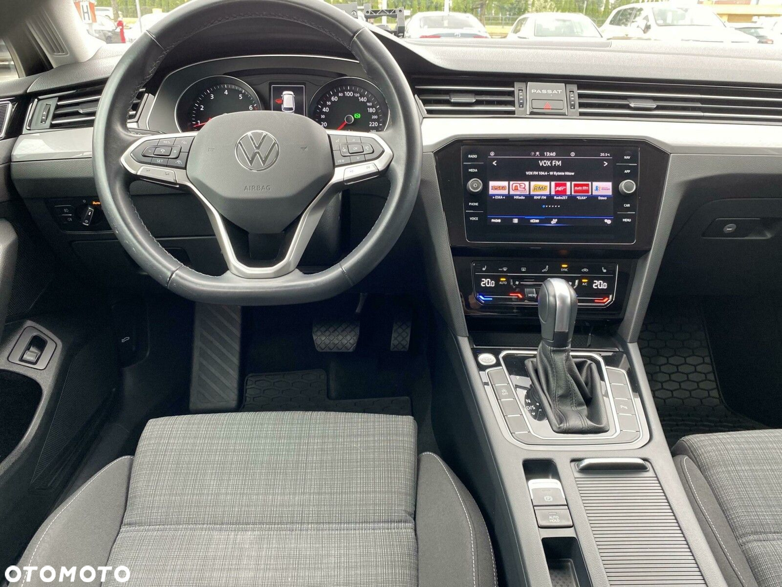 Volkswagen Passat 2.0 TSI Business DSG - 14