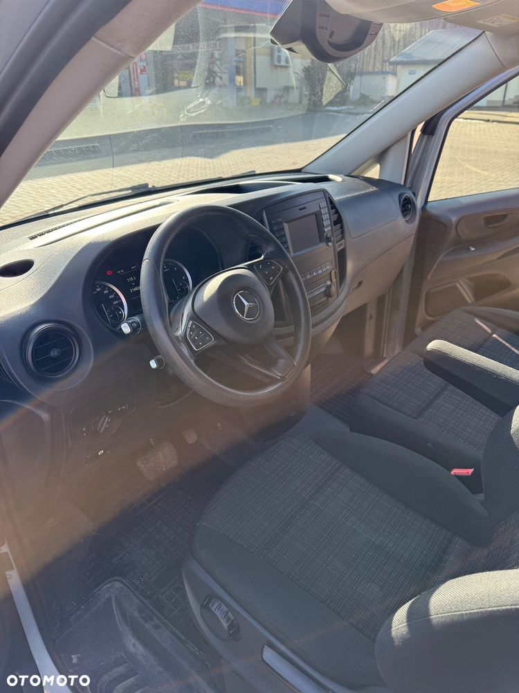 Mercedes-Benz Vito - 10