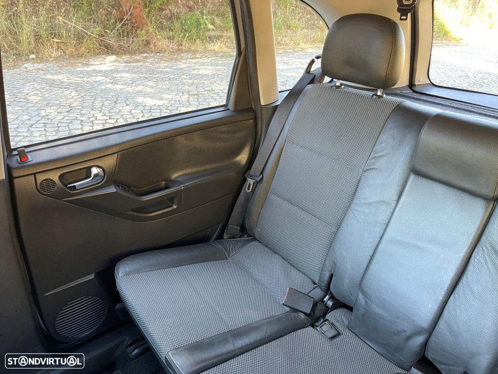 Opel Meriva 1.3 CDTI Cosmo - 40