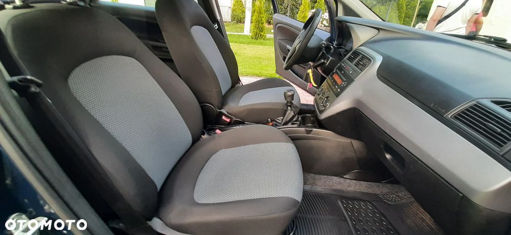 Fiat Grande Punto - 37