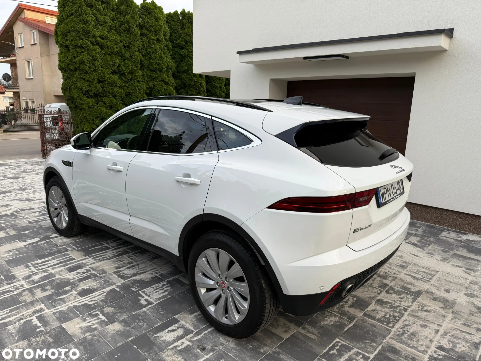 Jaguar E-Pace P250 AWD SE - 2