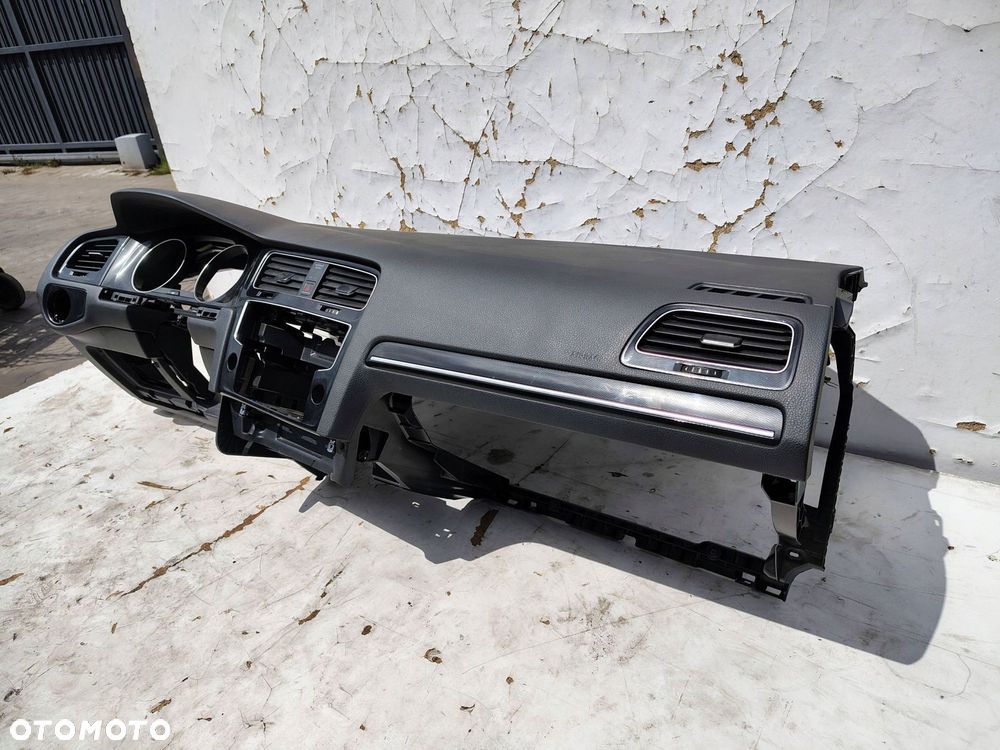 DESKA ROZDZIELCZA KONSOLA VOLKSWAGEN GOLF 7 VII GTD - 7