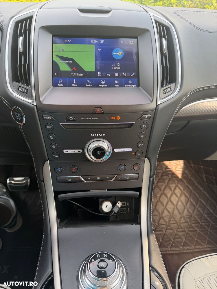 Ford S-Max - 13