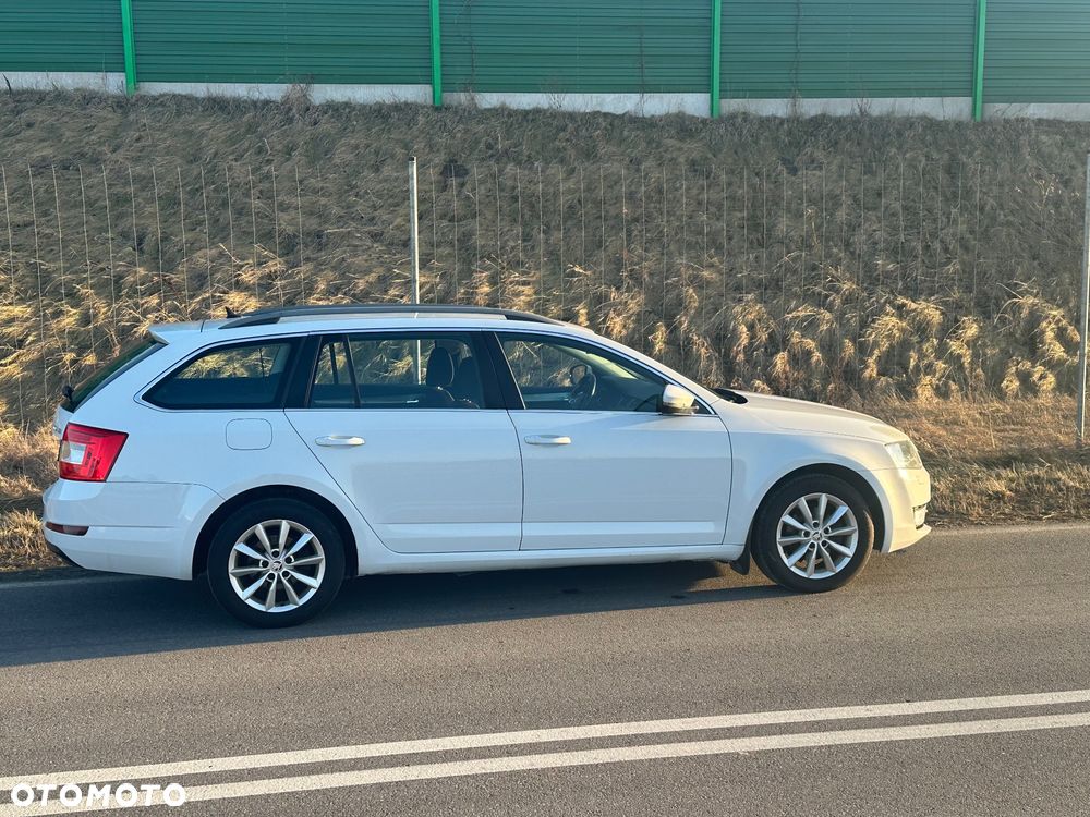 Skoda Octavia 1.6 TDI 4x4 Ambition - 3