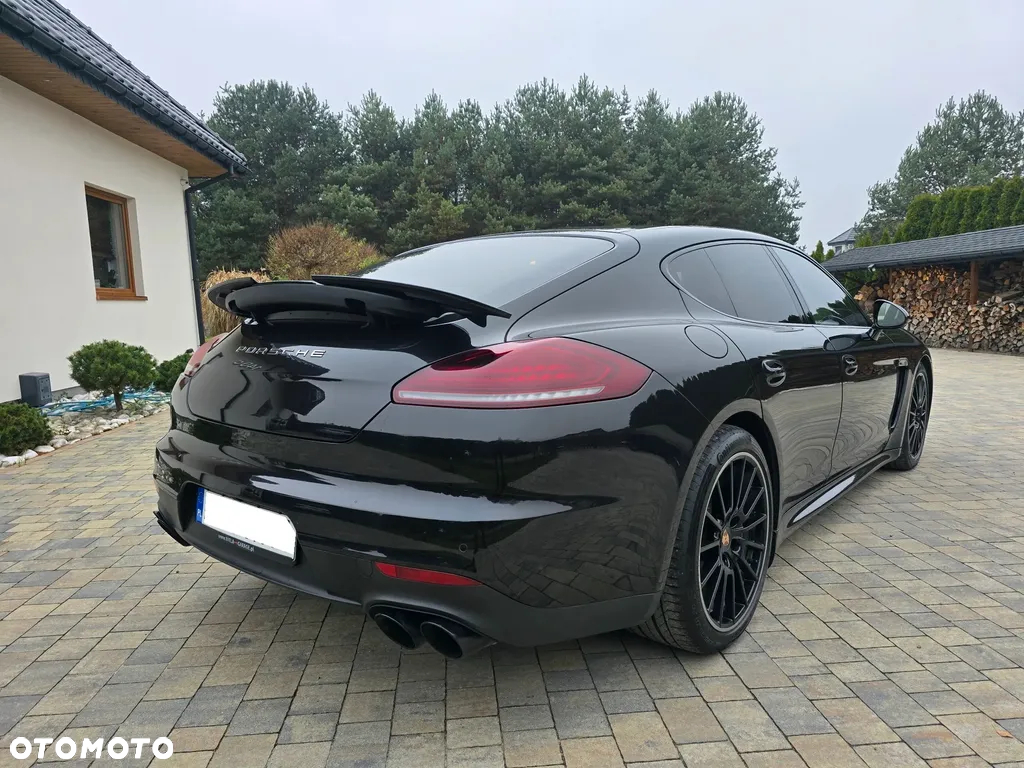 Porsche Panamera GTS - 35