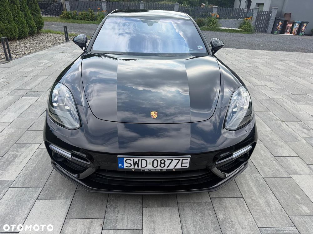 Porsche Panamera Turbo - 15