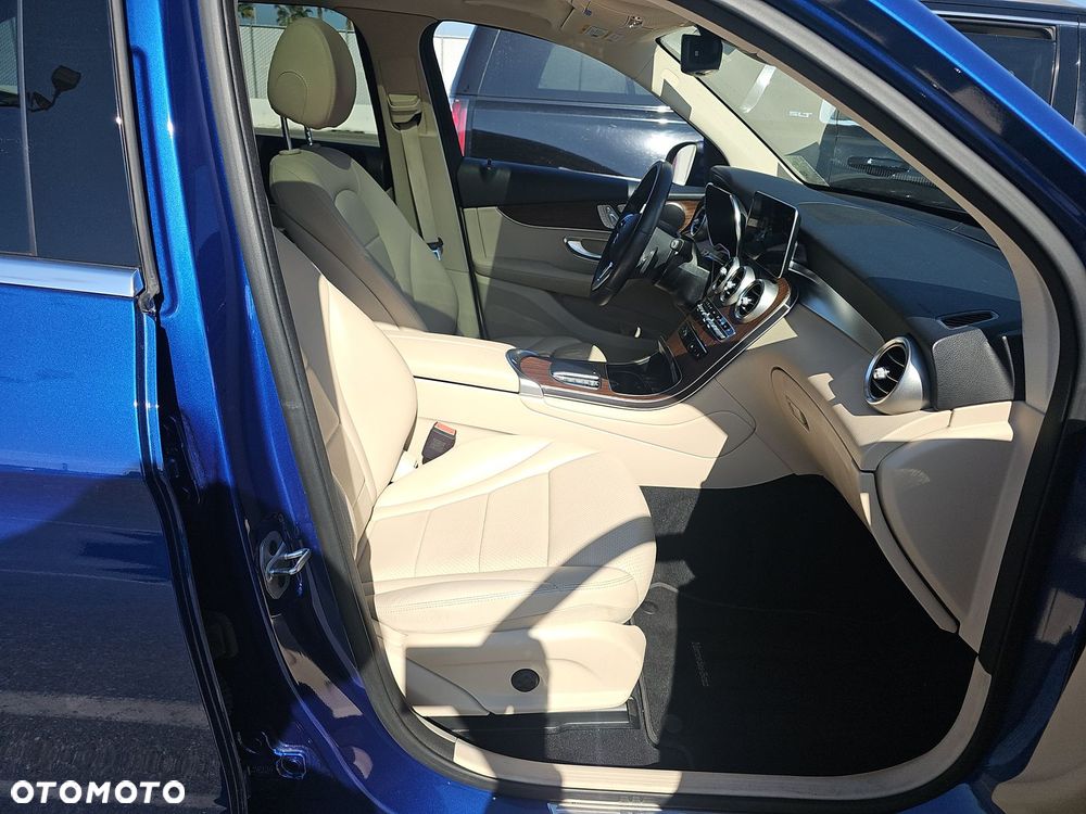Mercedes-Benz GLC 300 4Matic 9G-TRONIC Exclusive - 8