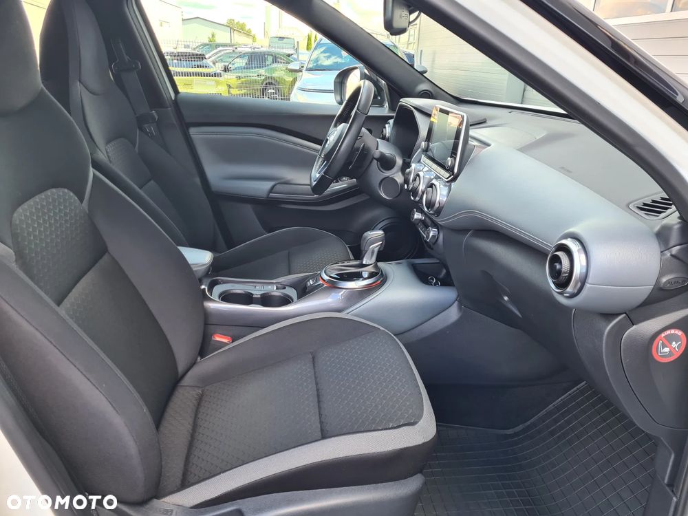 Nissan Juke 1.0 DIG-T N-Connecta DCT - 20